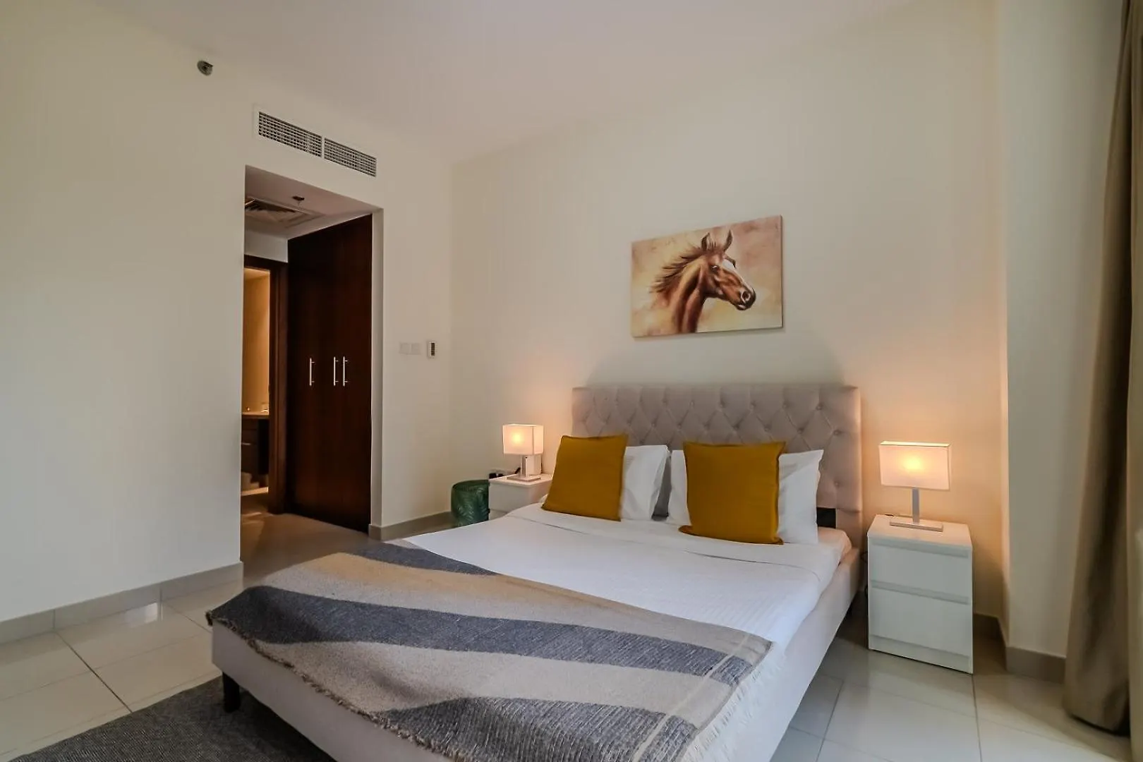 Spacious 1Bdr Apartment Downtown I Standpoint Tower Dubai 0*,  United Arab Emirates