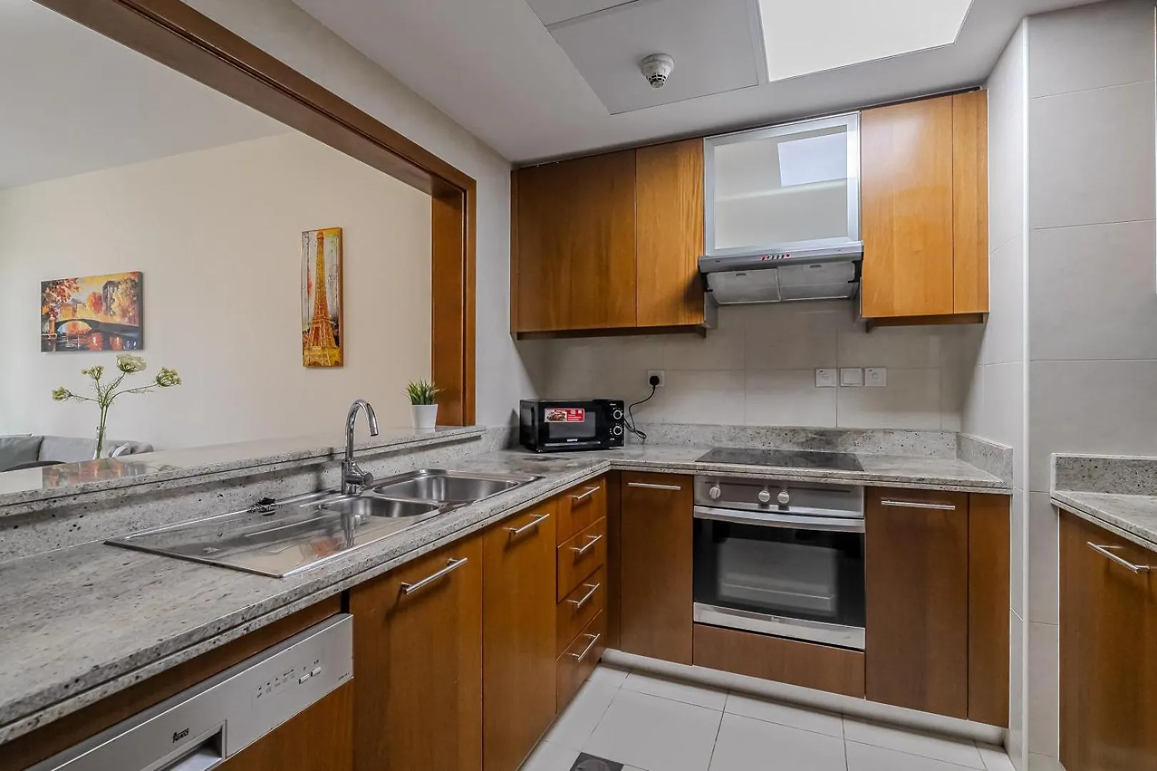 Spacious 1Bdr Apartment Downtown I Standpoint Tower Dubai